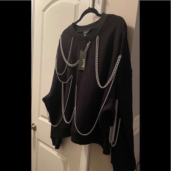 Black 2 piece sweatshirt with chains and shorts black - Picture 2 of 4